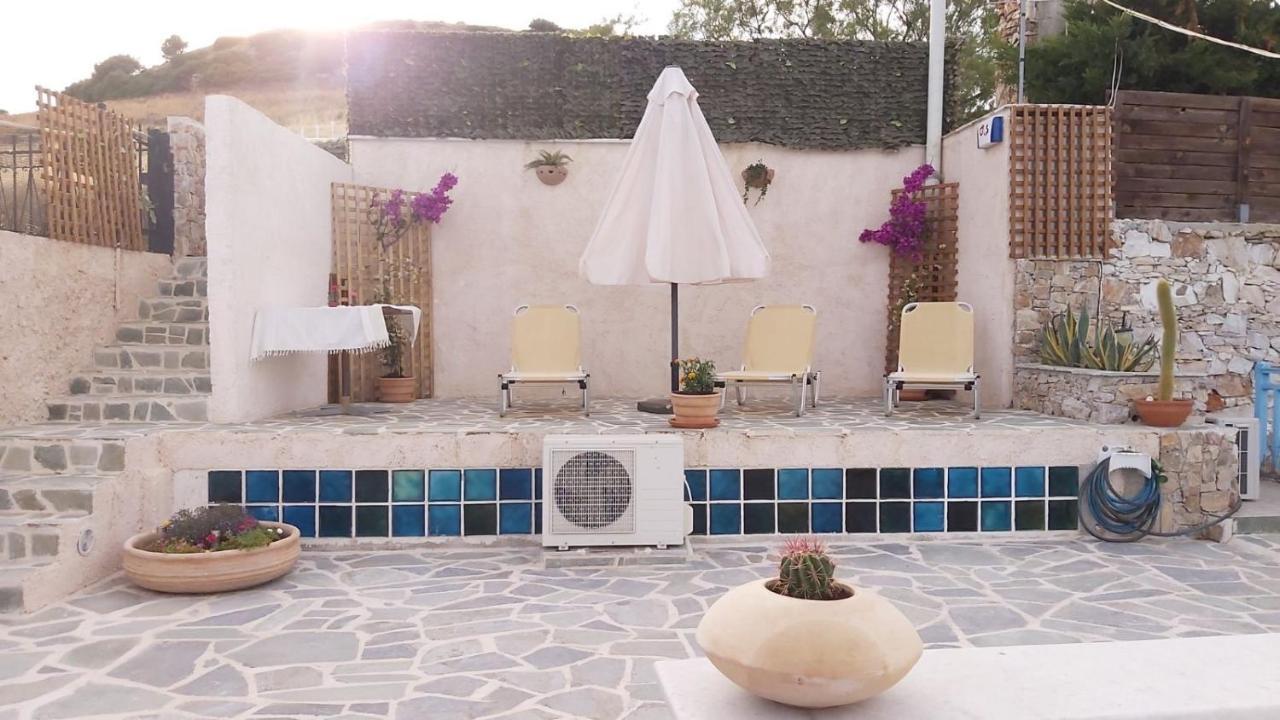 Guest House Gabriela Keratea المظهر الخارجي الصورة