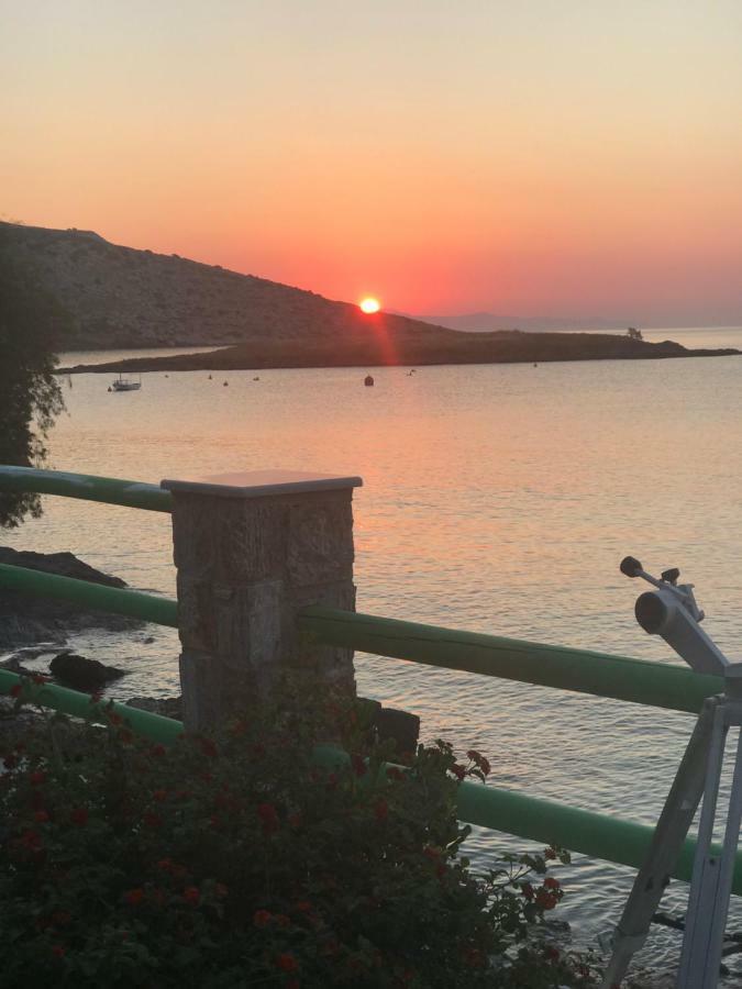 Guest House Gabriela Keratea المظهر الخارجي الصورة